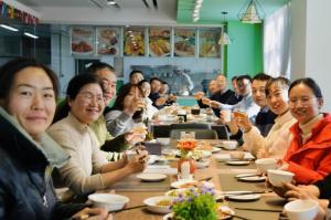 歲末不覺(jué)寒 冬至時(shí)光暖 丨洛陽(yáng)正大組織開(kāi)展“迎冬至、包餃子”文化活動(dòng)